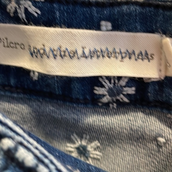 Anthropologie Pilcro Daisy Embroidery High Rise Crop Jeans - Picture 6 of 15